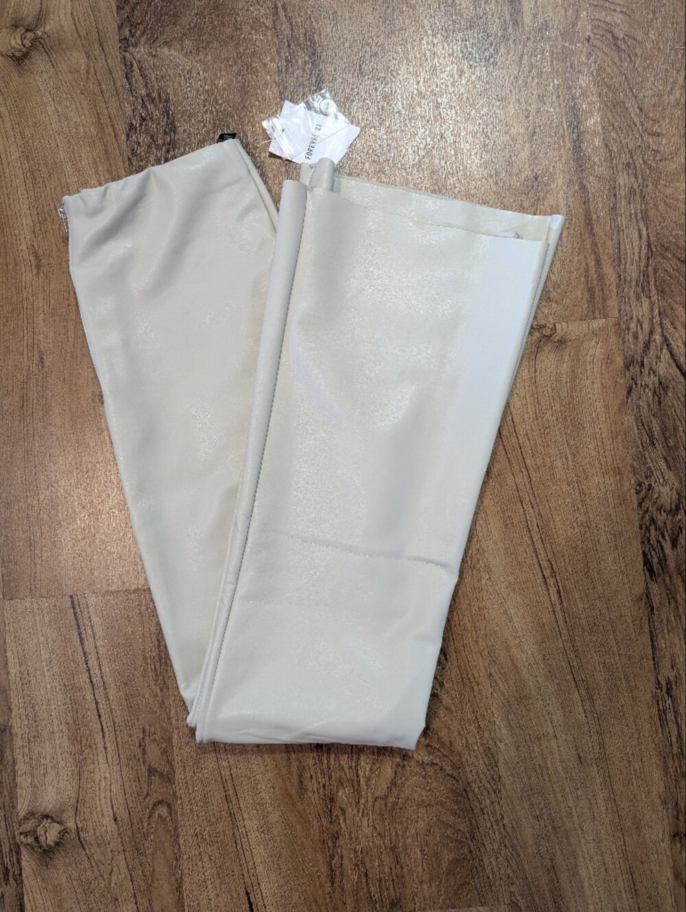 NWT Forever 21 Women's Beige Faux Leather Pants, Size M, Elastic Waist